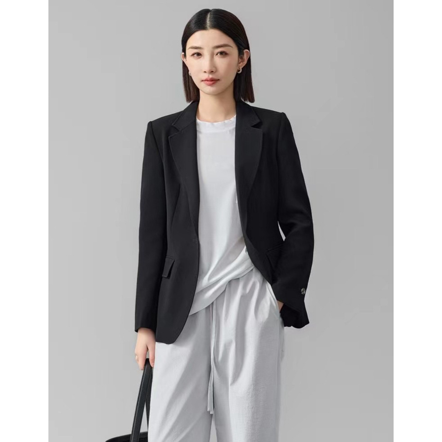 Womens Blazer - Damski garnitur Allingentle, dopasowany krój, biznesowa